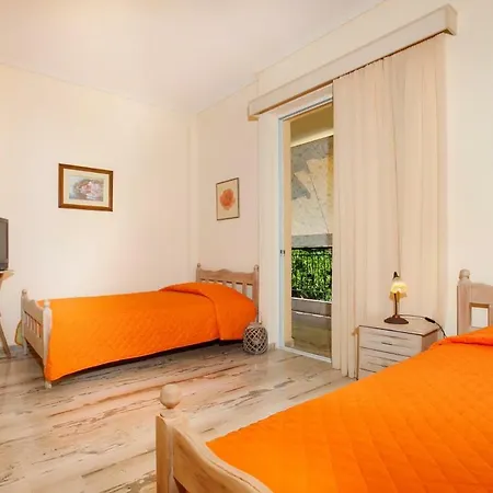 Filothei Apartment *